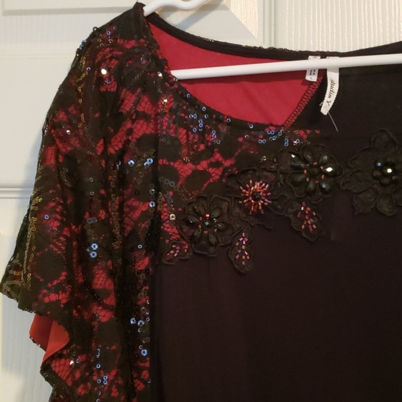 Top - Picture 2 of 4